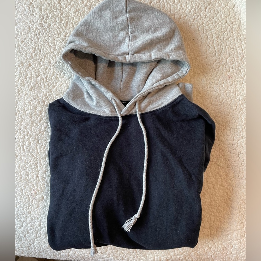 BRANDY MELVILLE - oversized hoodie